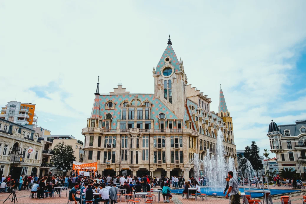 Het Europaplein in Batoemi, Georgië